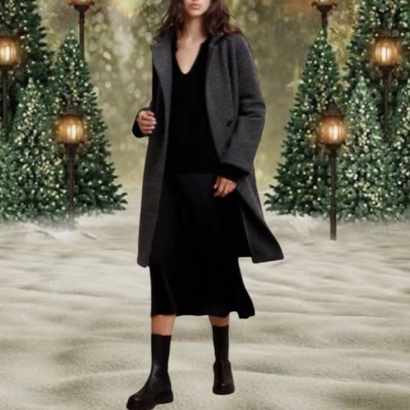 Banana Republic Jackets & Blazers - Banana Republic XL dark charcoal 32% wool long coat